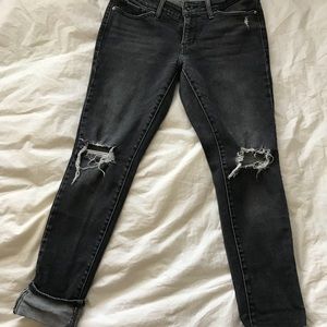 Levi’s 711 skinny jeans